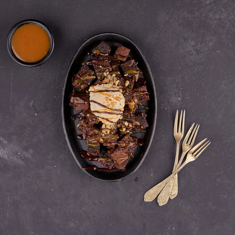 SIZZLING BROWNIES